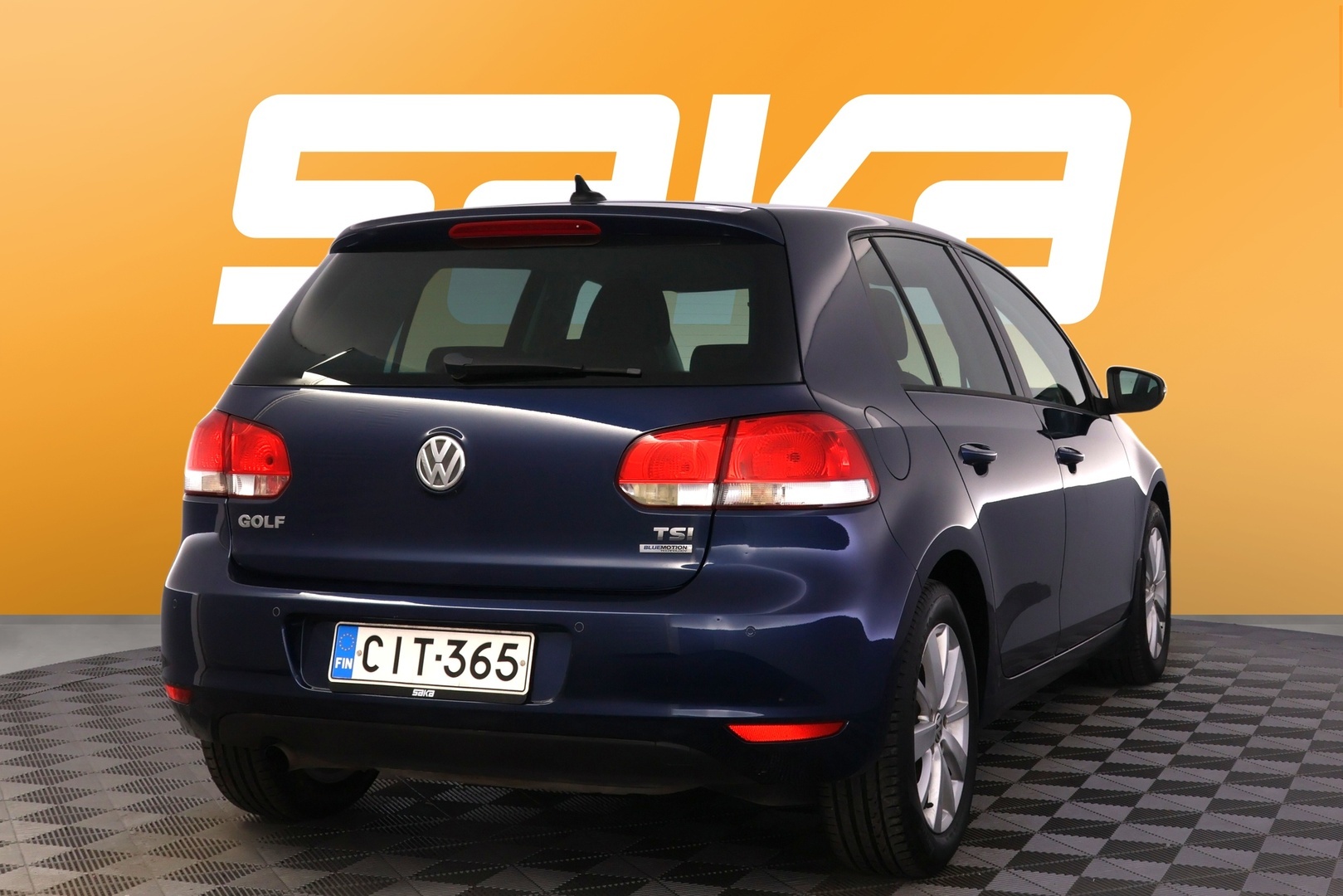 VOLKSWAGEN Golf 2013
