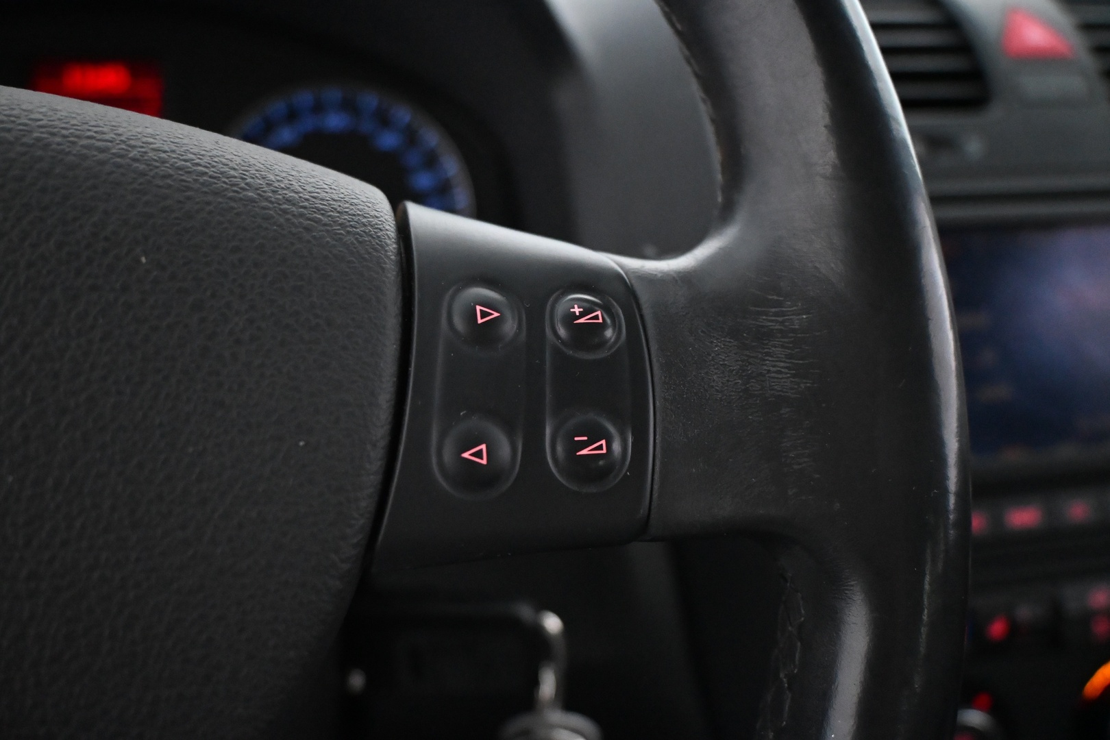 VOLKSWAGEN Golf 2005