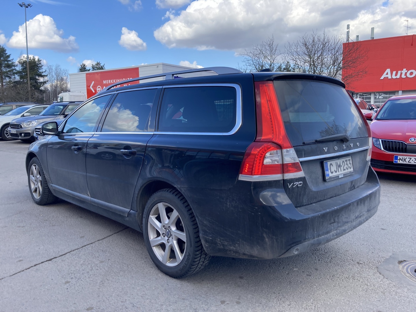 VOLVO V70 2015