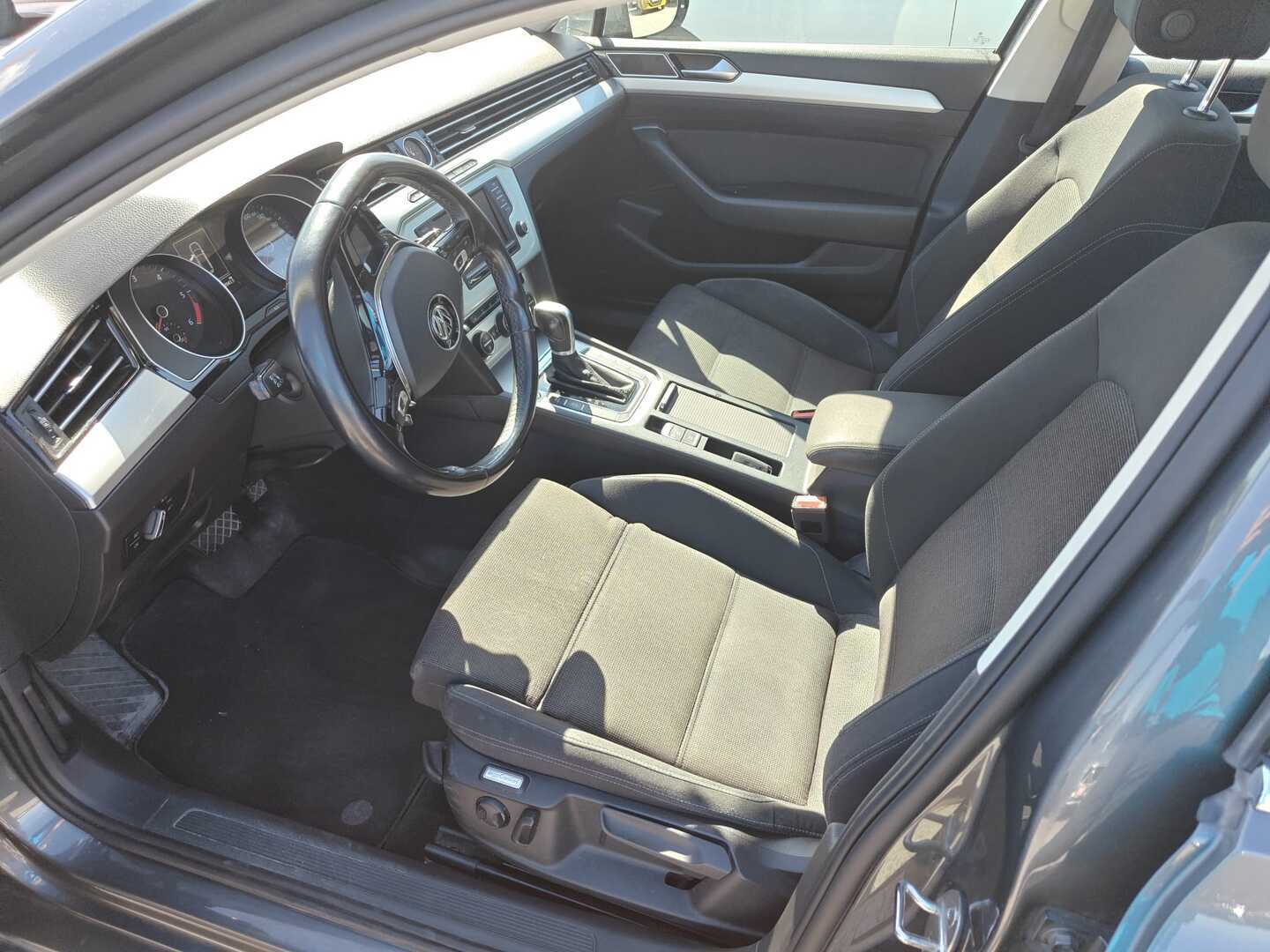 VOLKSWAGEN Passat 2015