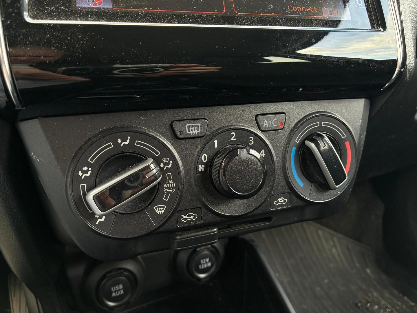 SUZUKI Swift 2018