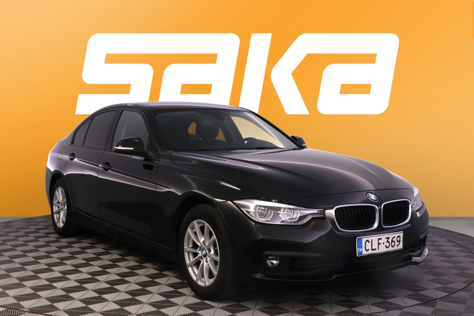 BMW 318 2018