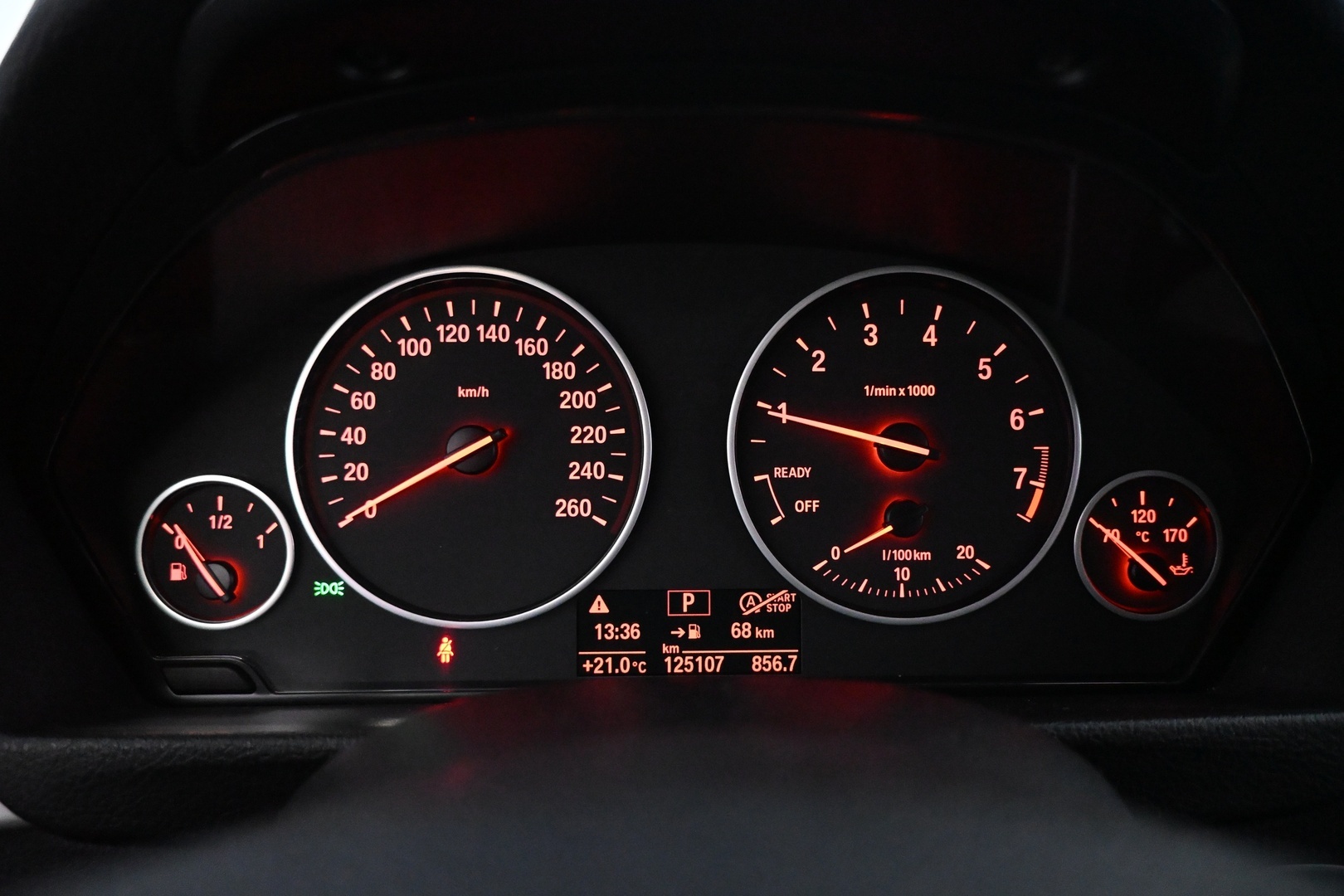 BMW 318 2018