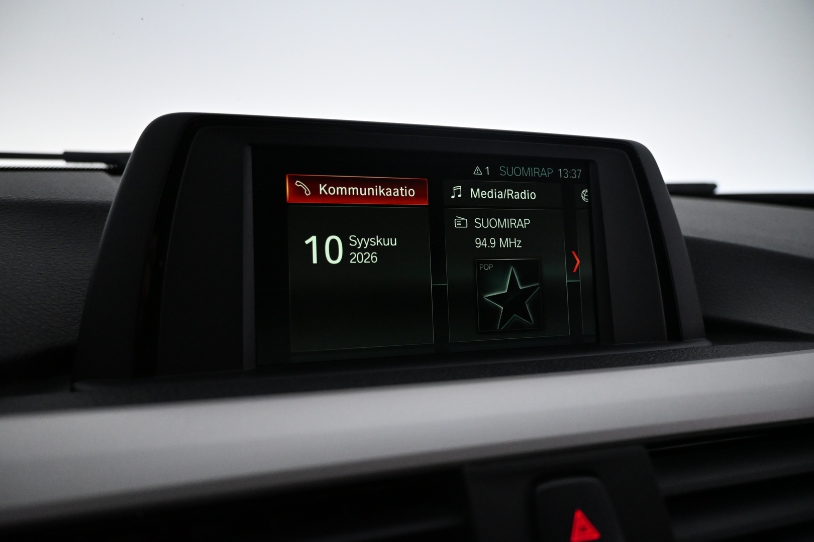 BMW 318 2018