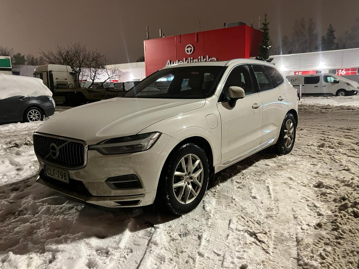 VOLVO XC60 2018