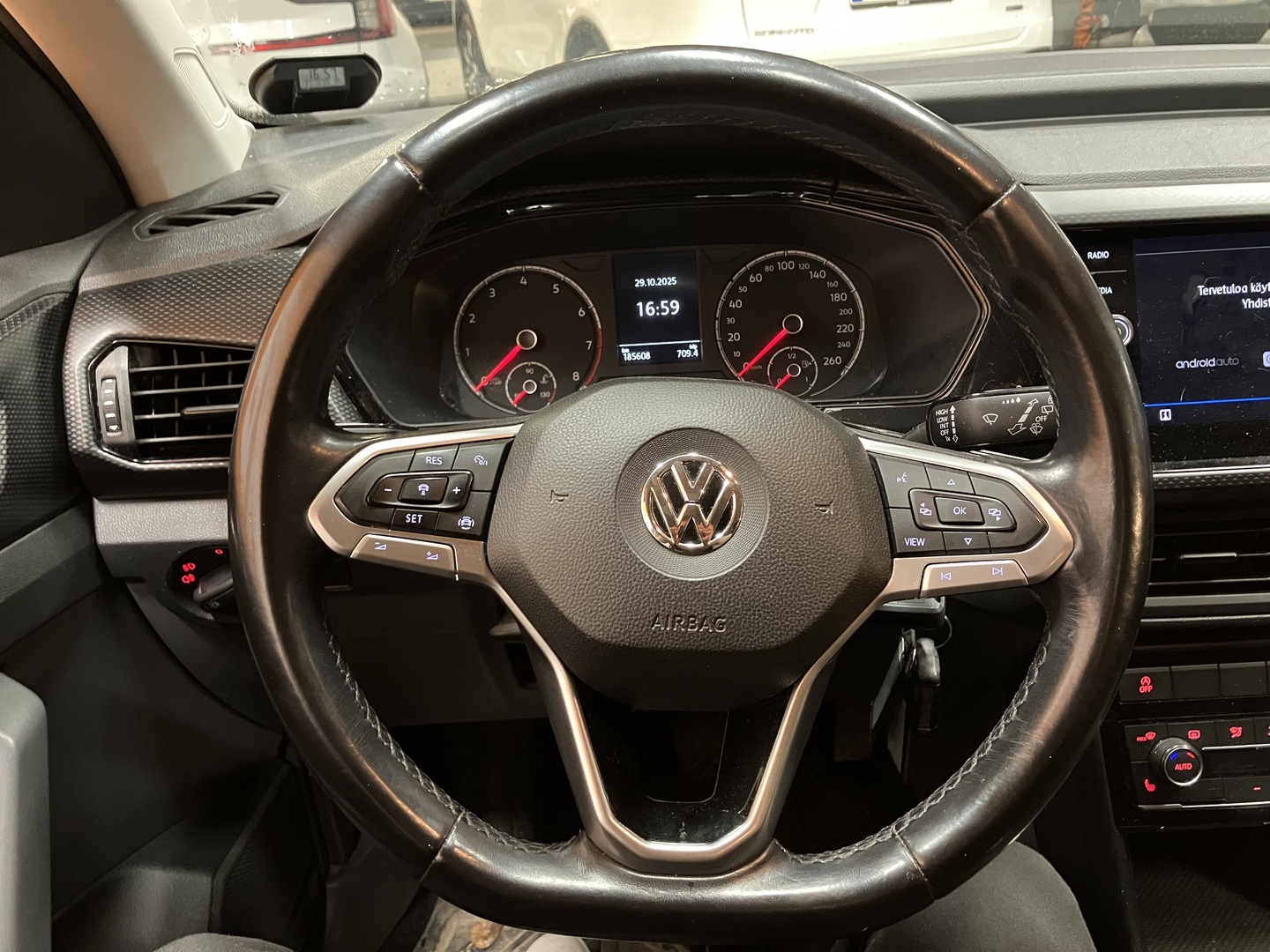VOLKSWAGEN T-Cross 2019