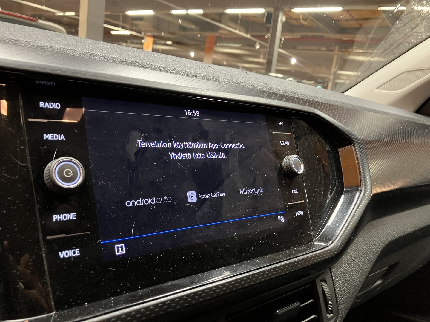 VOLKSWAGEN T-Cross 2019