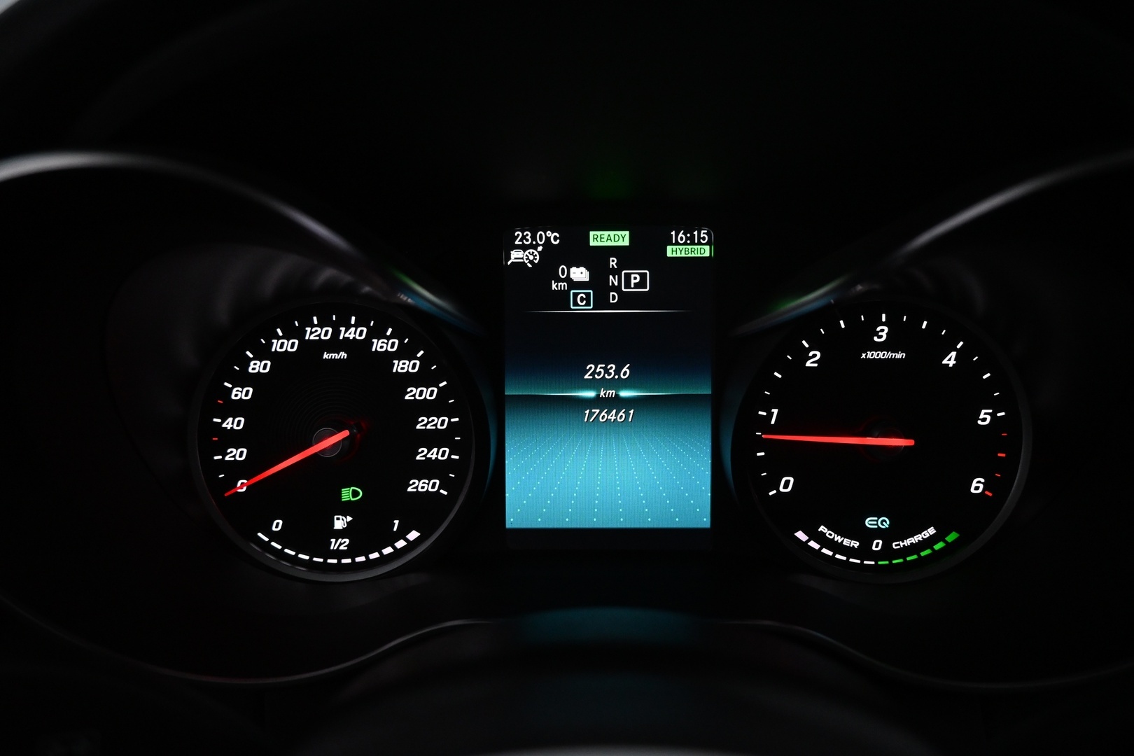 MERCEDES-BENZ C 2020