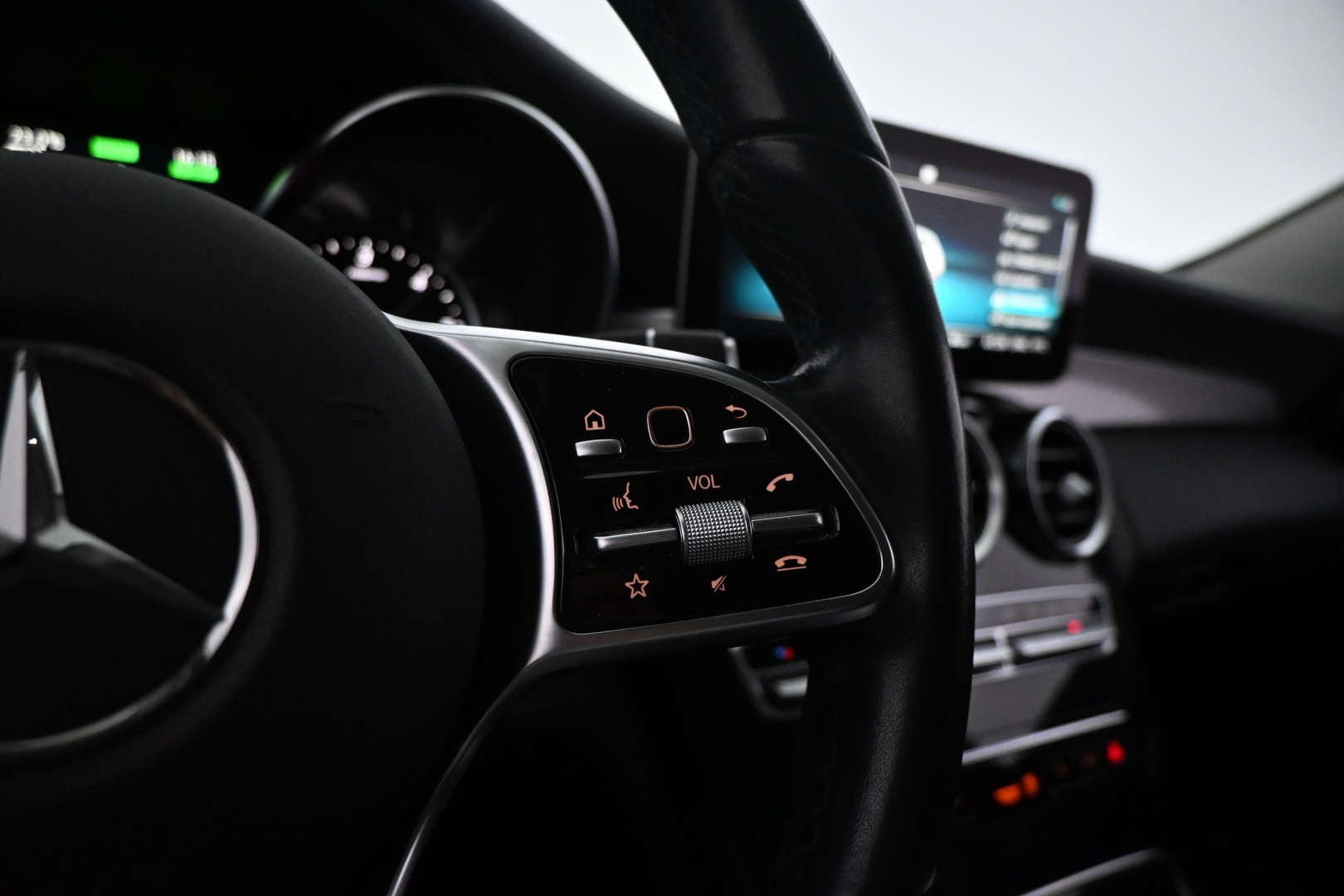 MERCEDES-BENZ C 2020