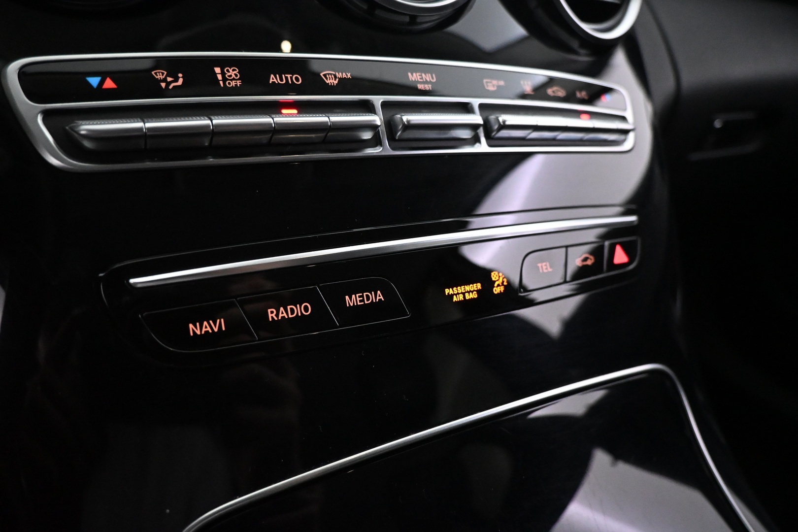 MERCEDES-BENZ C 2020