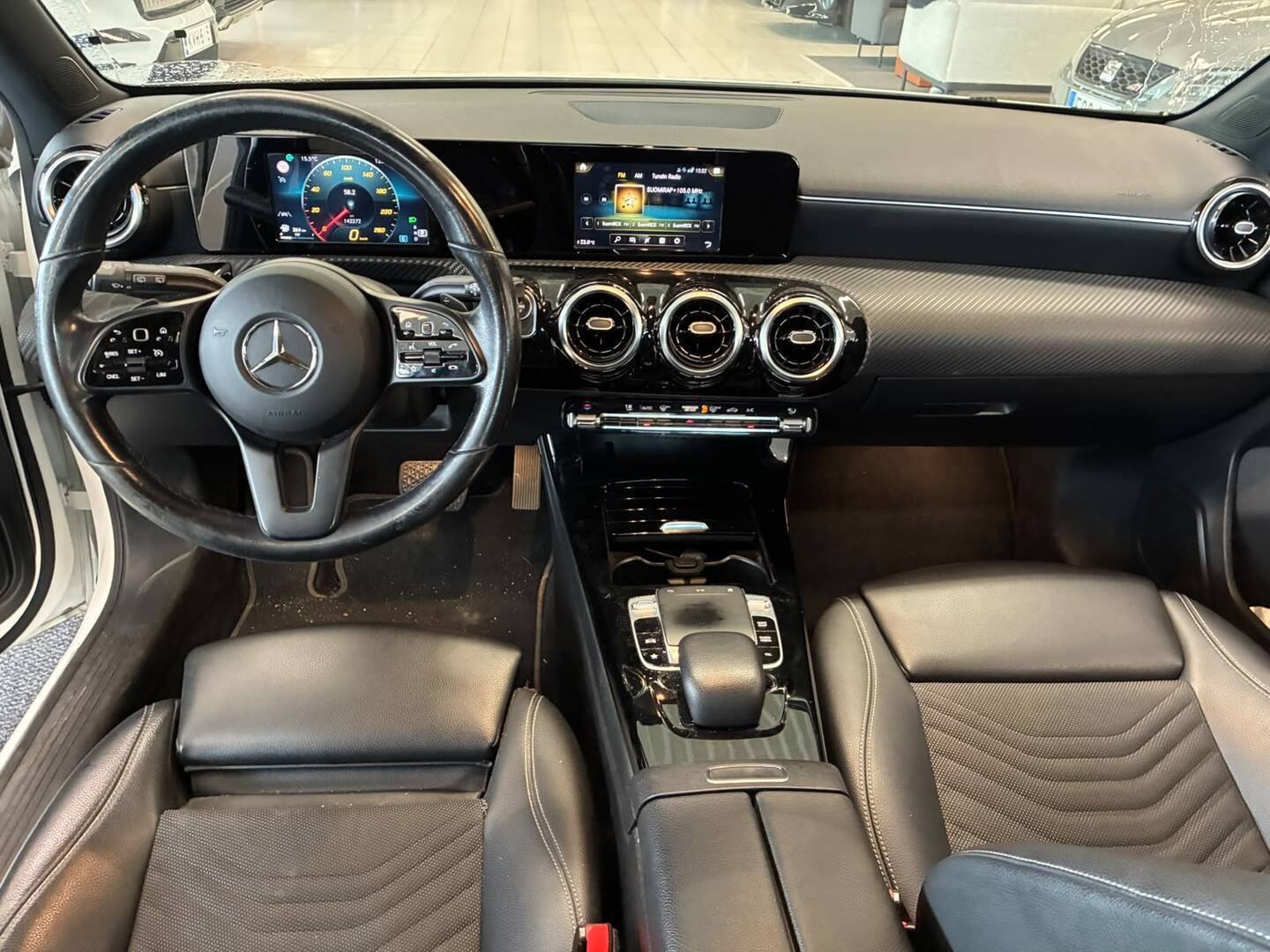 MERCEDES-BENZ A 2020