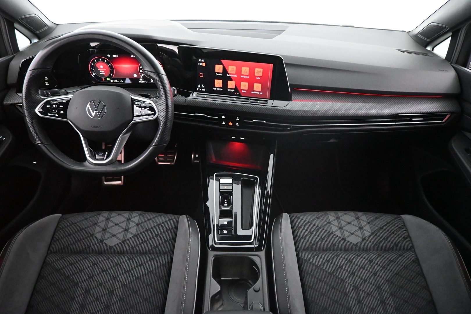 VOLKSWAGEN Golf 2023