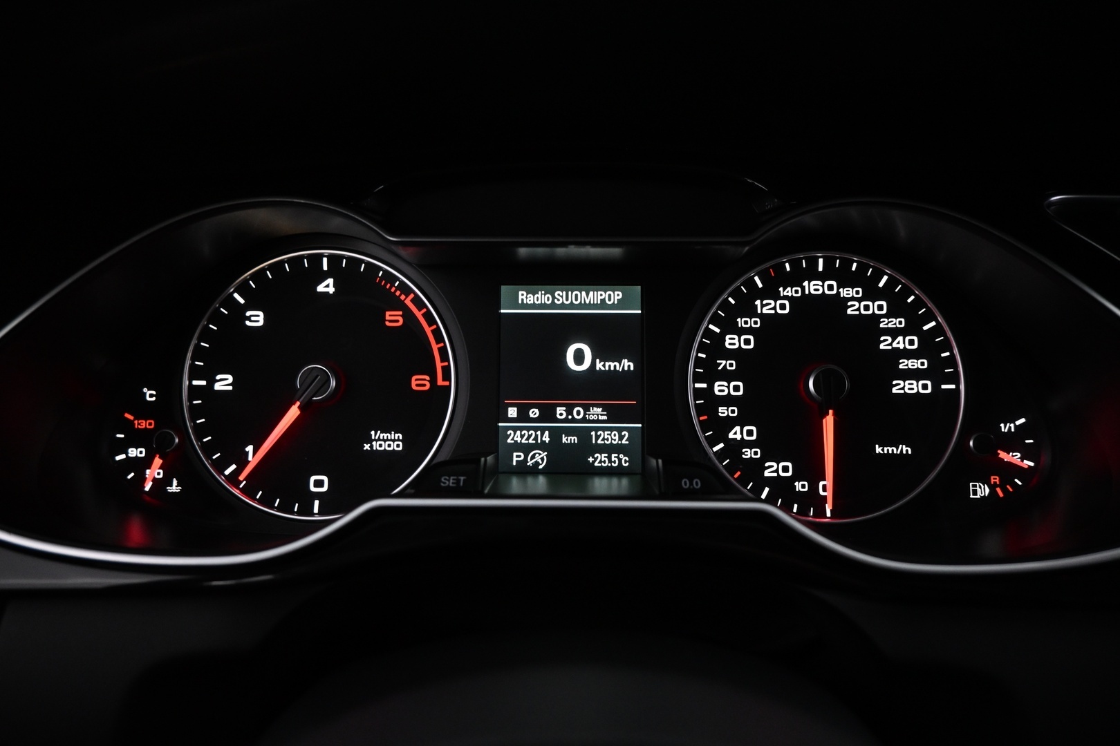 AUDI A4 2015