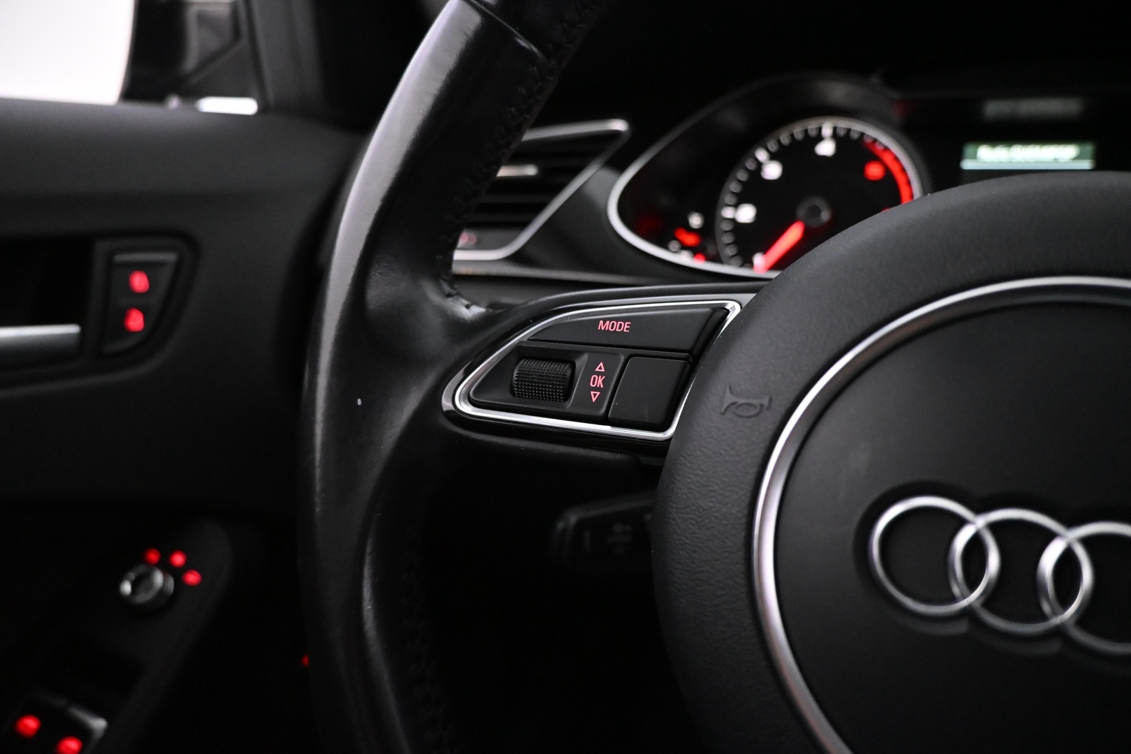 AUDI A4 2015