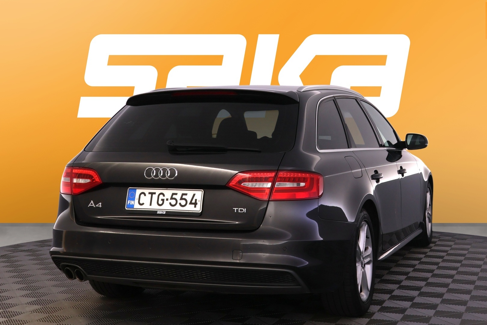 AUDI A4 2015