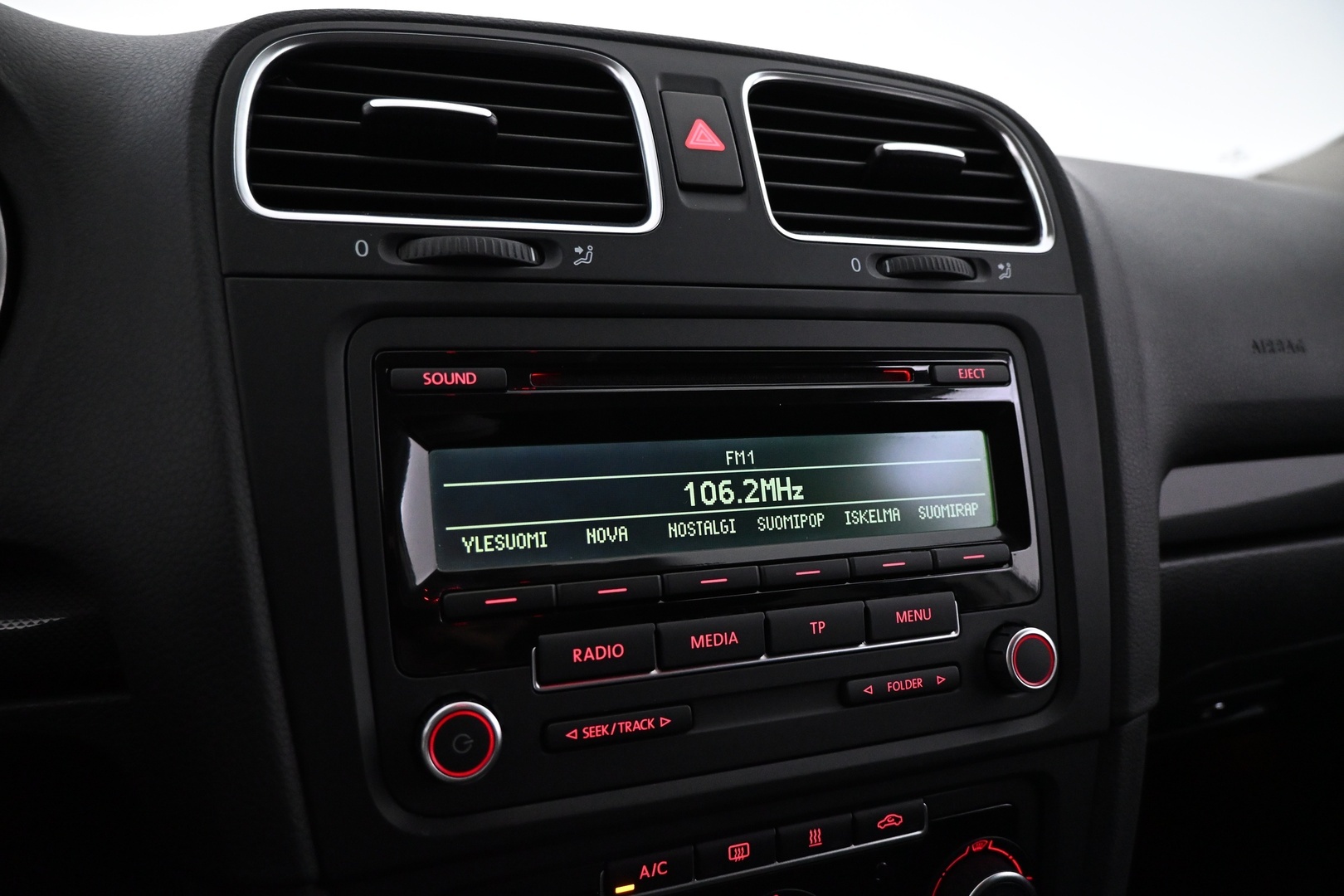 VOLKSWAGEN Golf 2013
