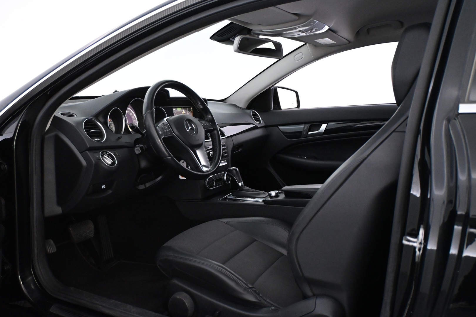 MERCEDES-BENZ C 2012