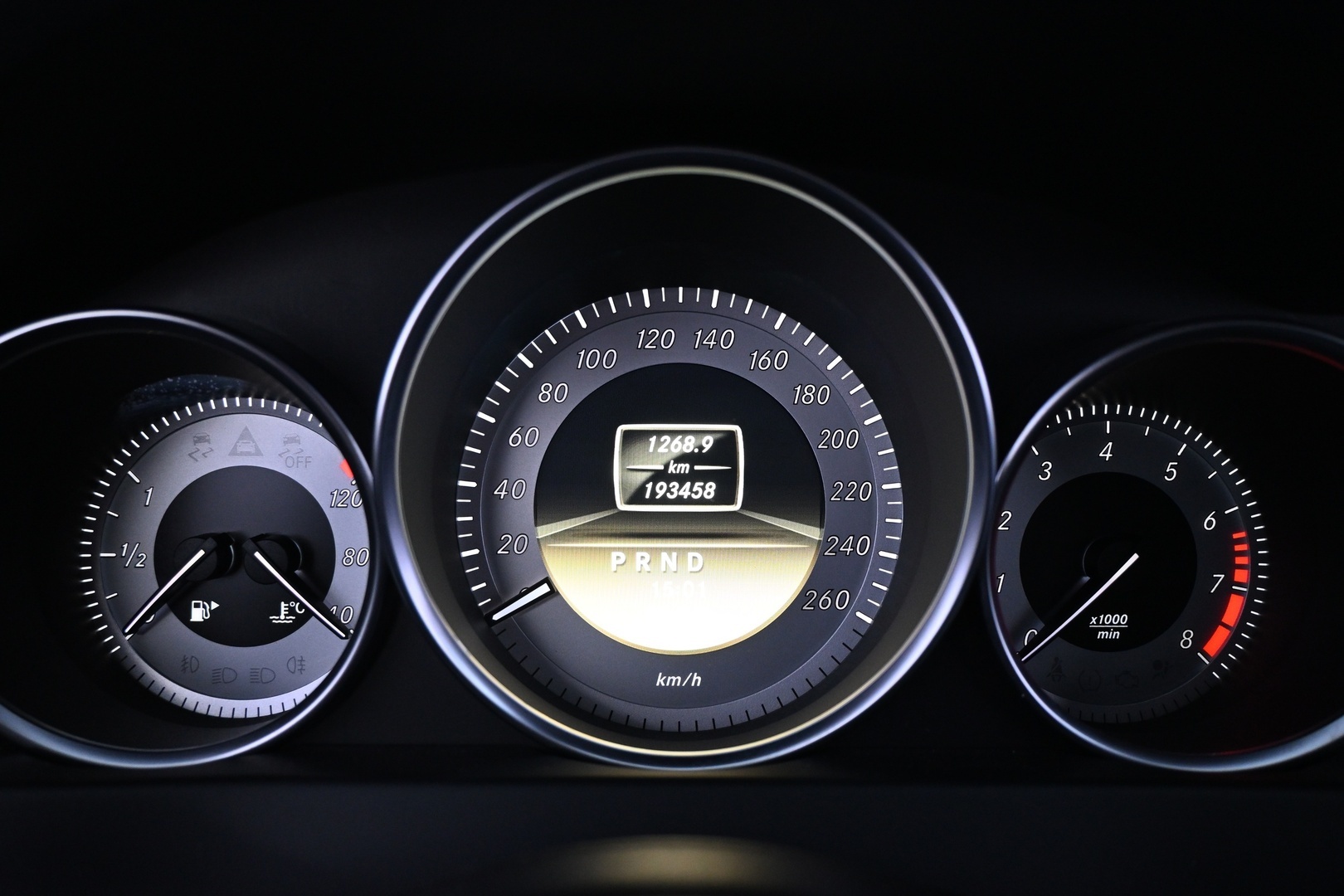 MERCEDES-BENZ C 2012