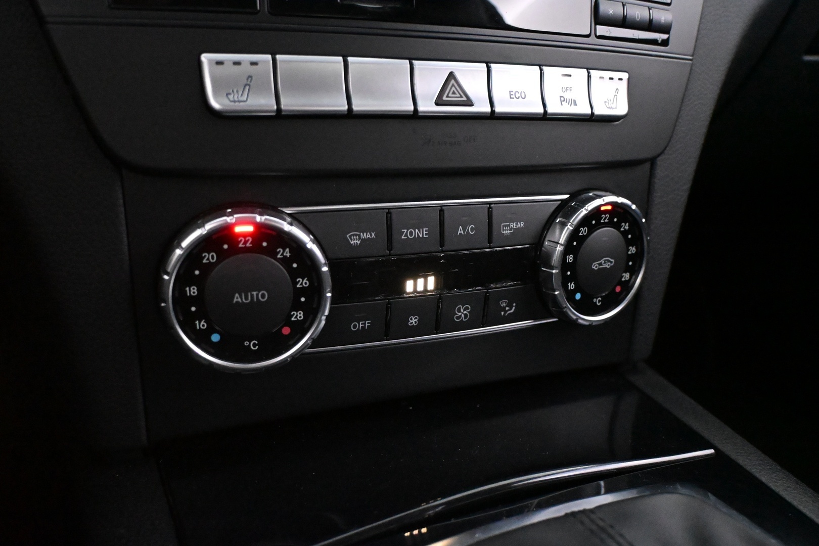 MERCEDES-BENZ C 2012