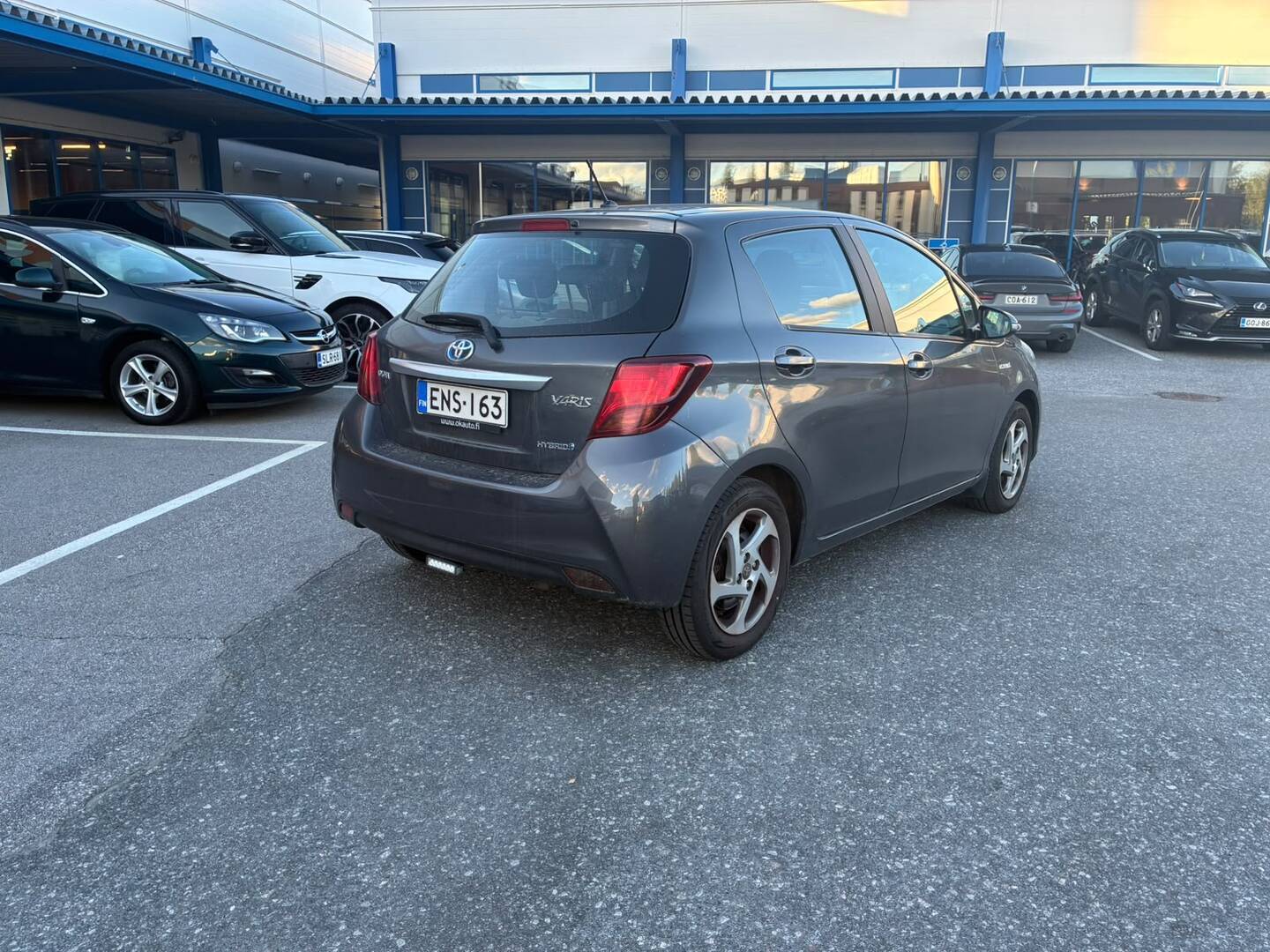 TOYOTA Yaris 2015