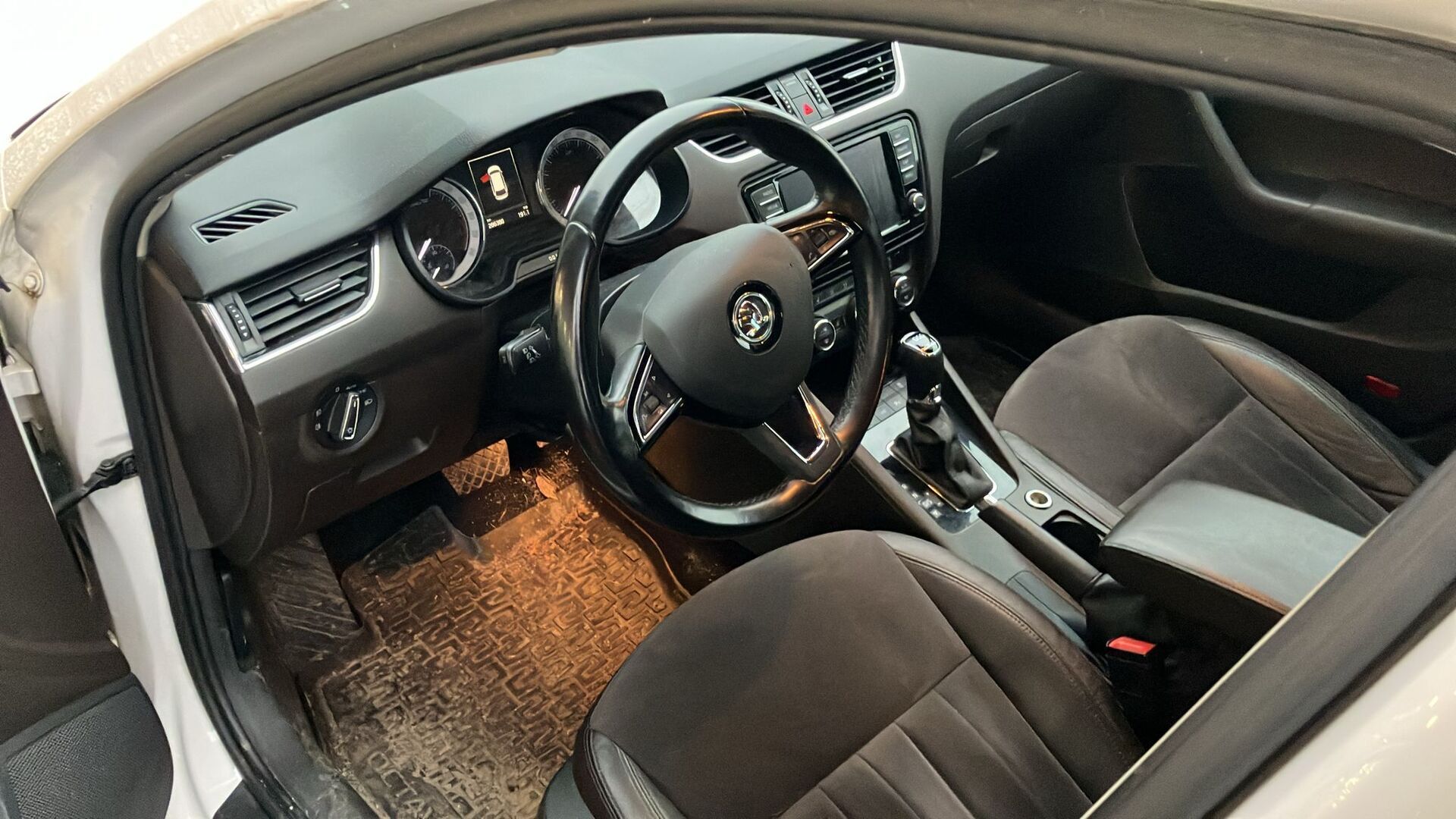 SKODA Octavia 2016