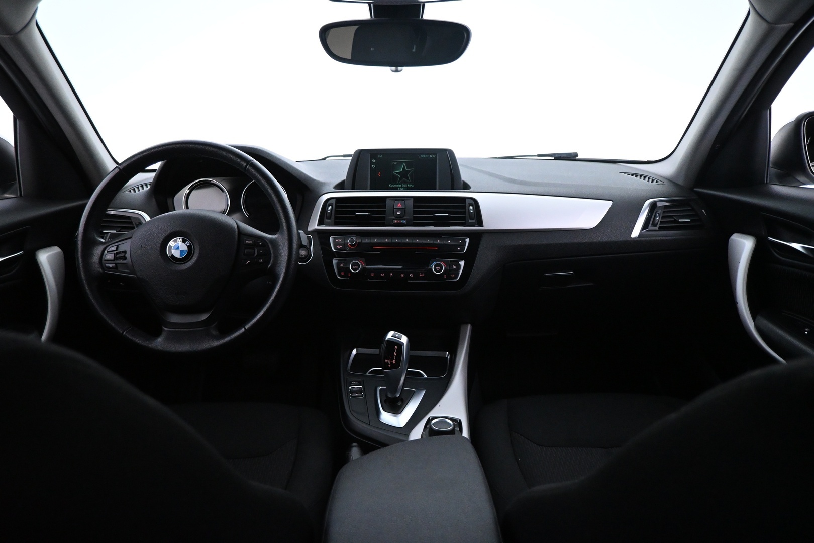 BMW 118 2018