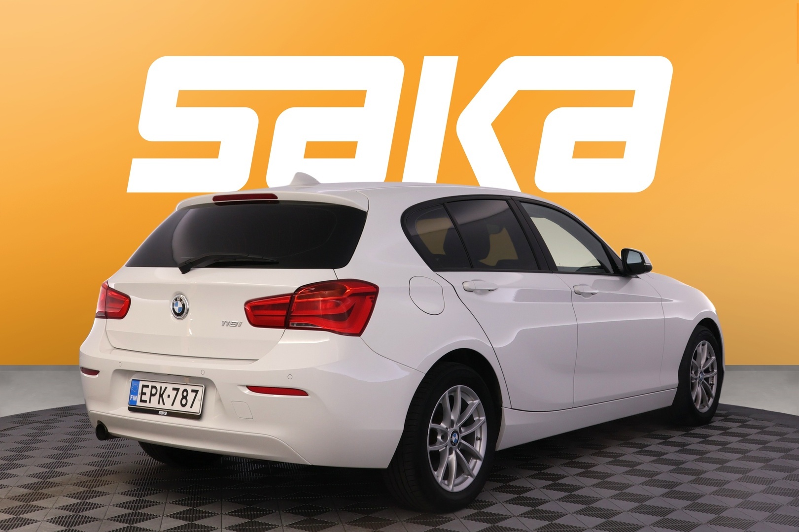 BMW 118 2018