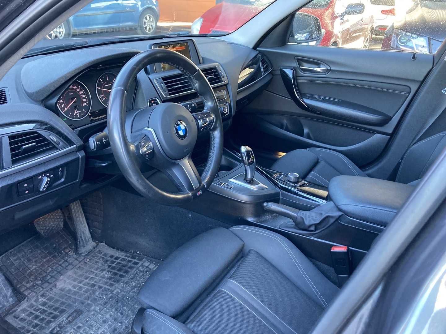 BMW 118 2016