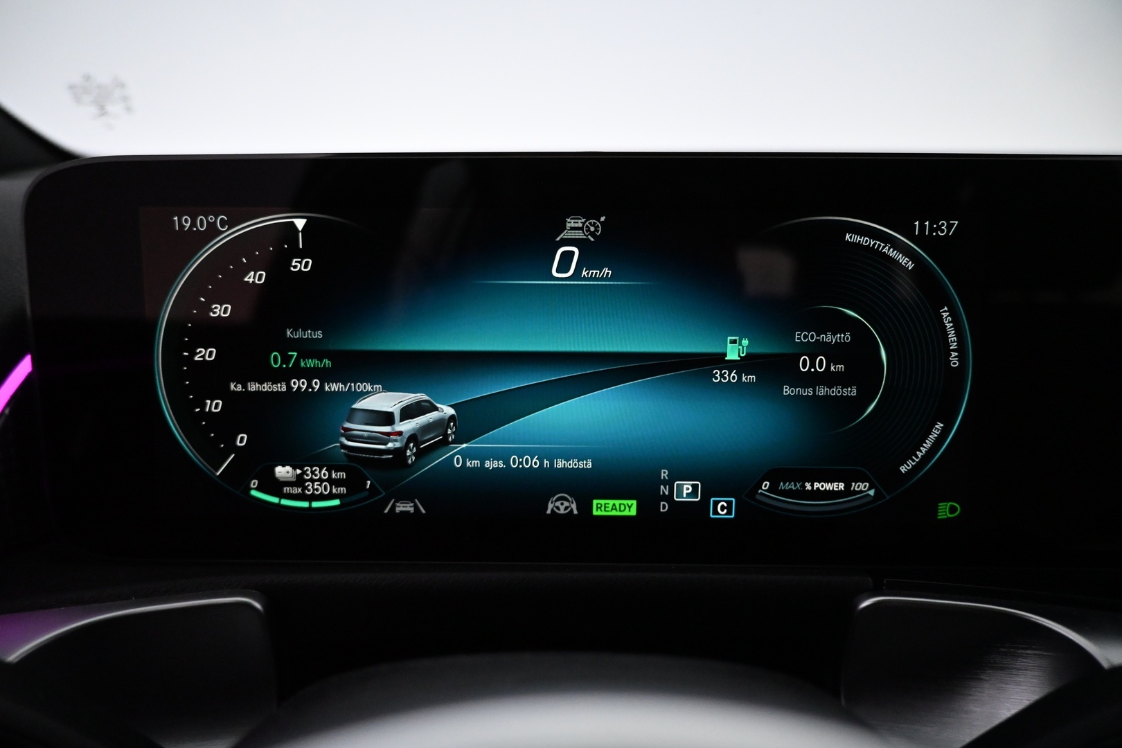 MERCEDES-BENZ EQB 2023
