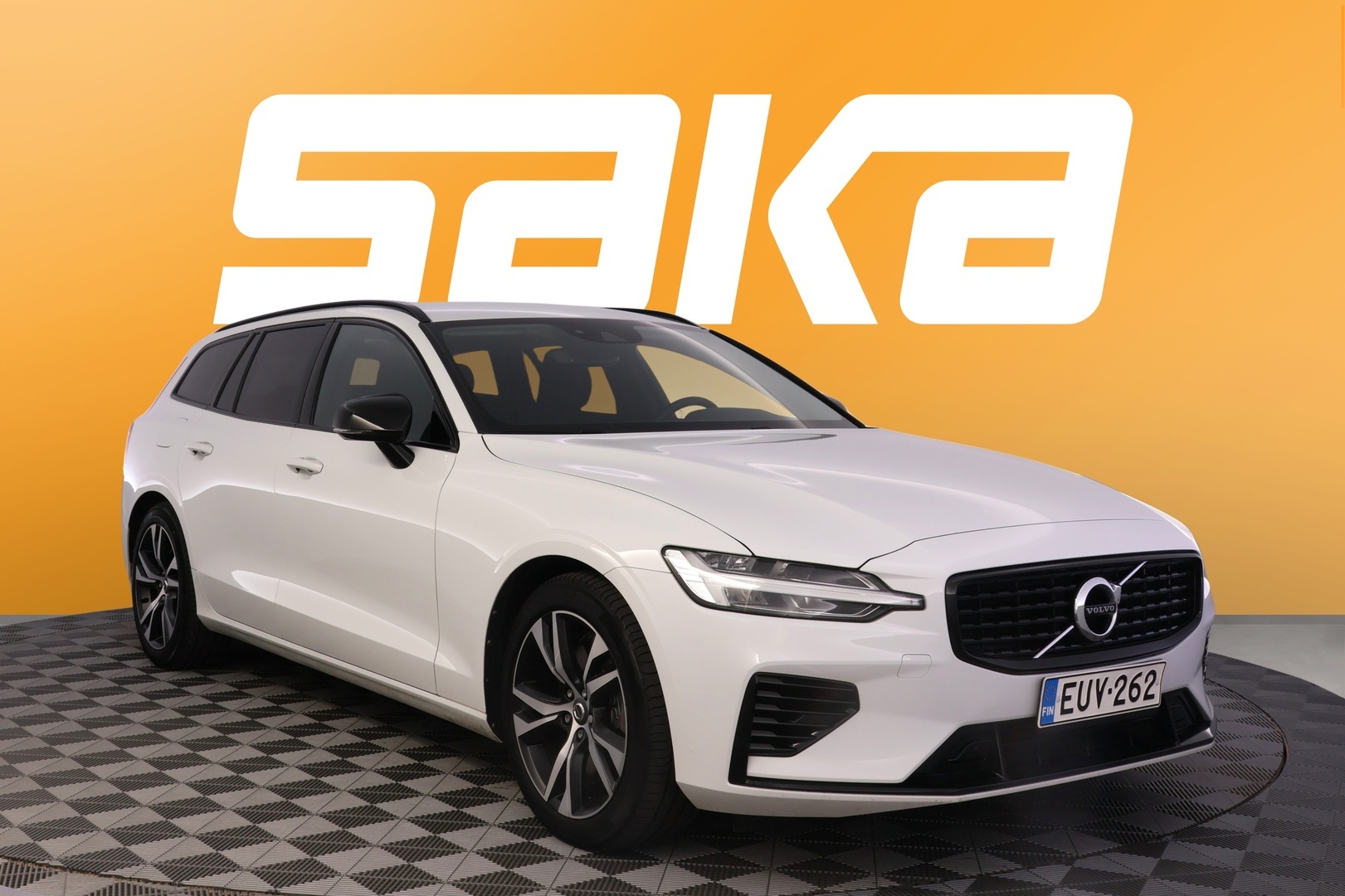VOLVO V60 2021