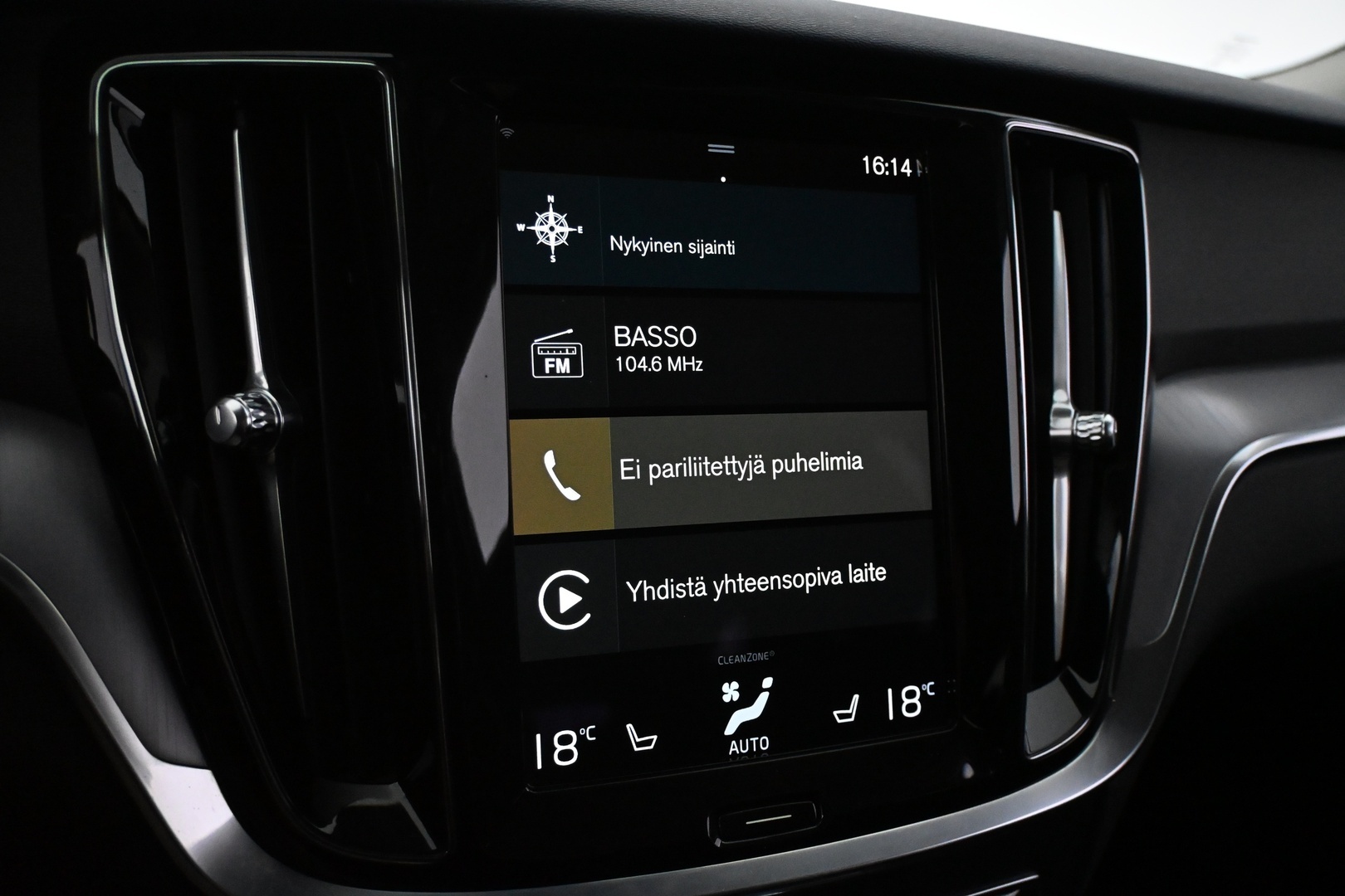VOLVO V60 2021