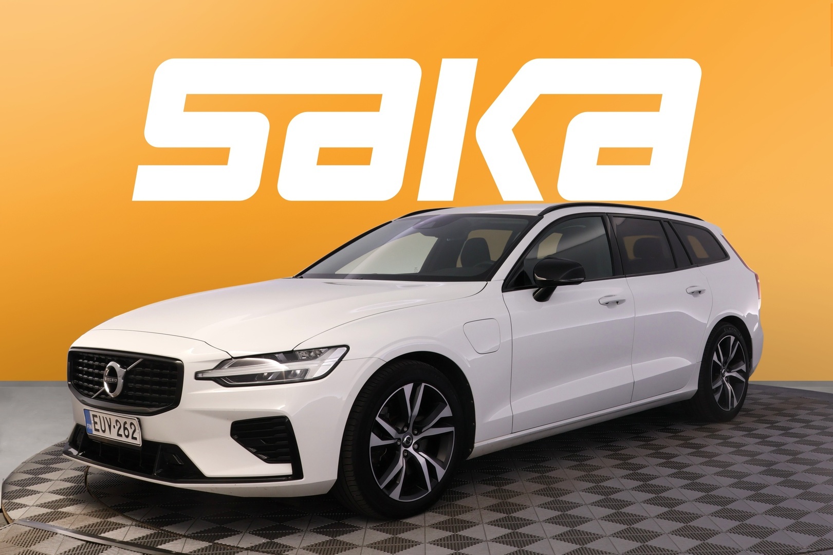 VOLVO V60 2021