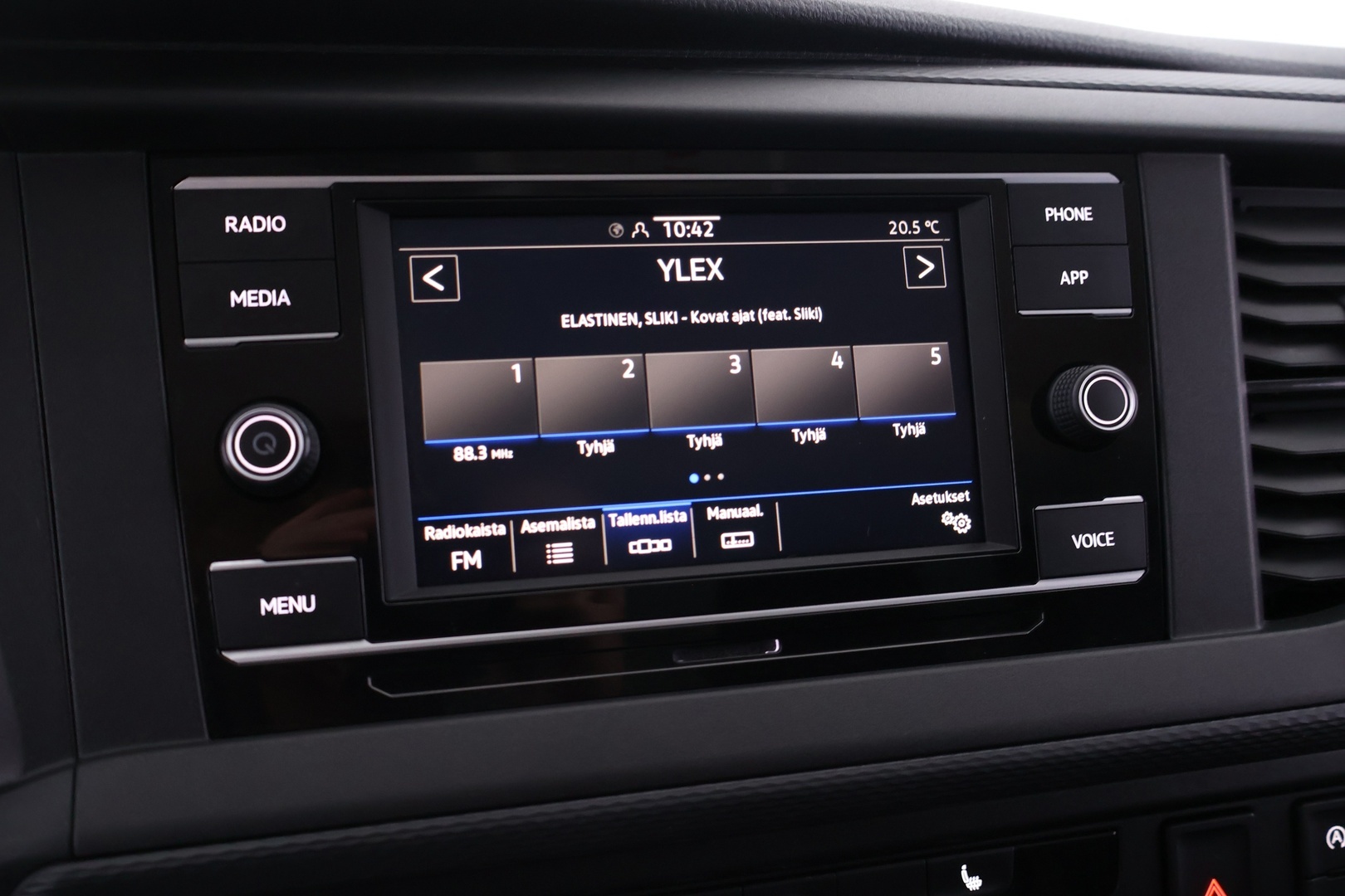 VOLKSWAGEN Caravelle 2020
