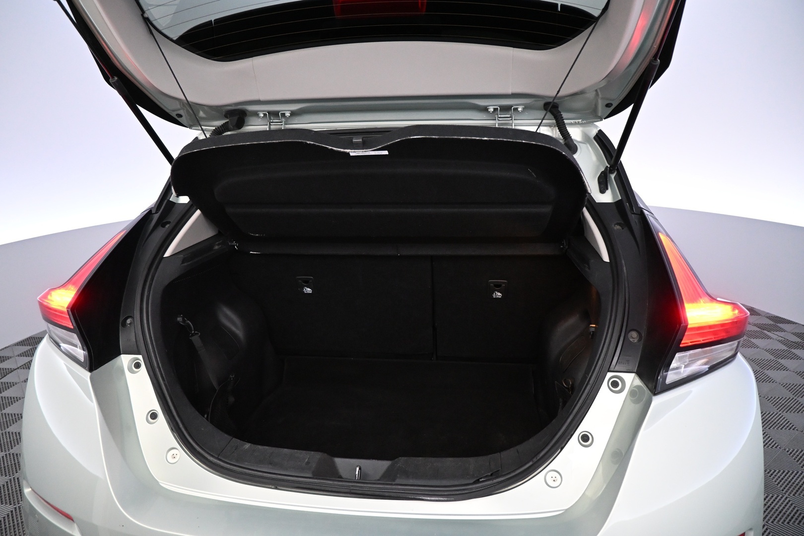 NISSAN Leaf 2018