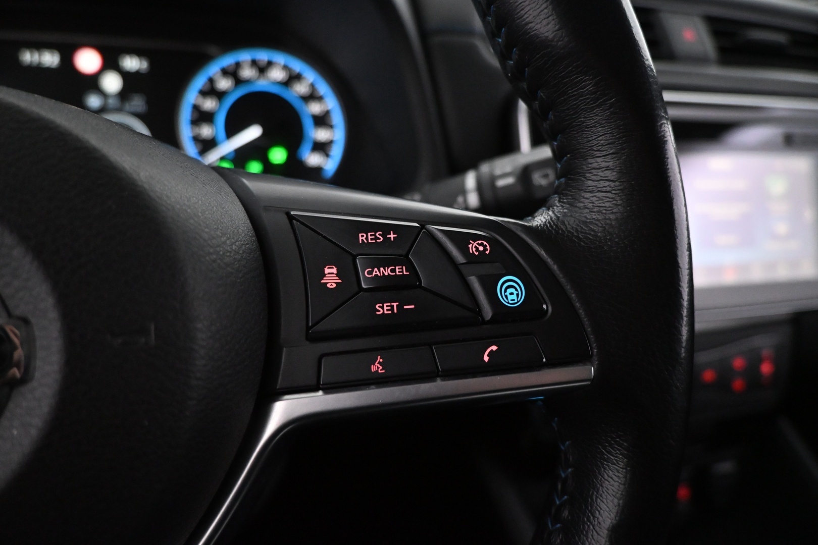 NISSAN Leaf 2018