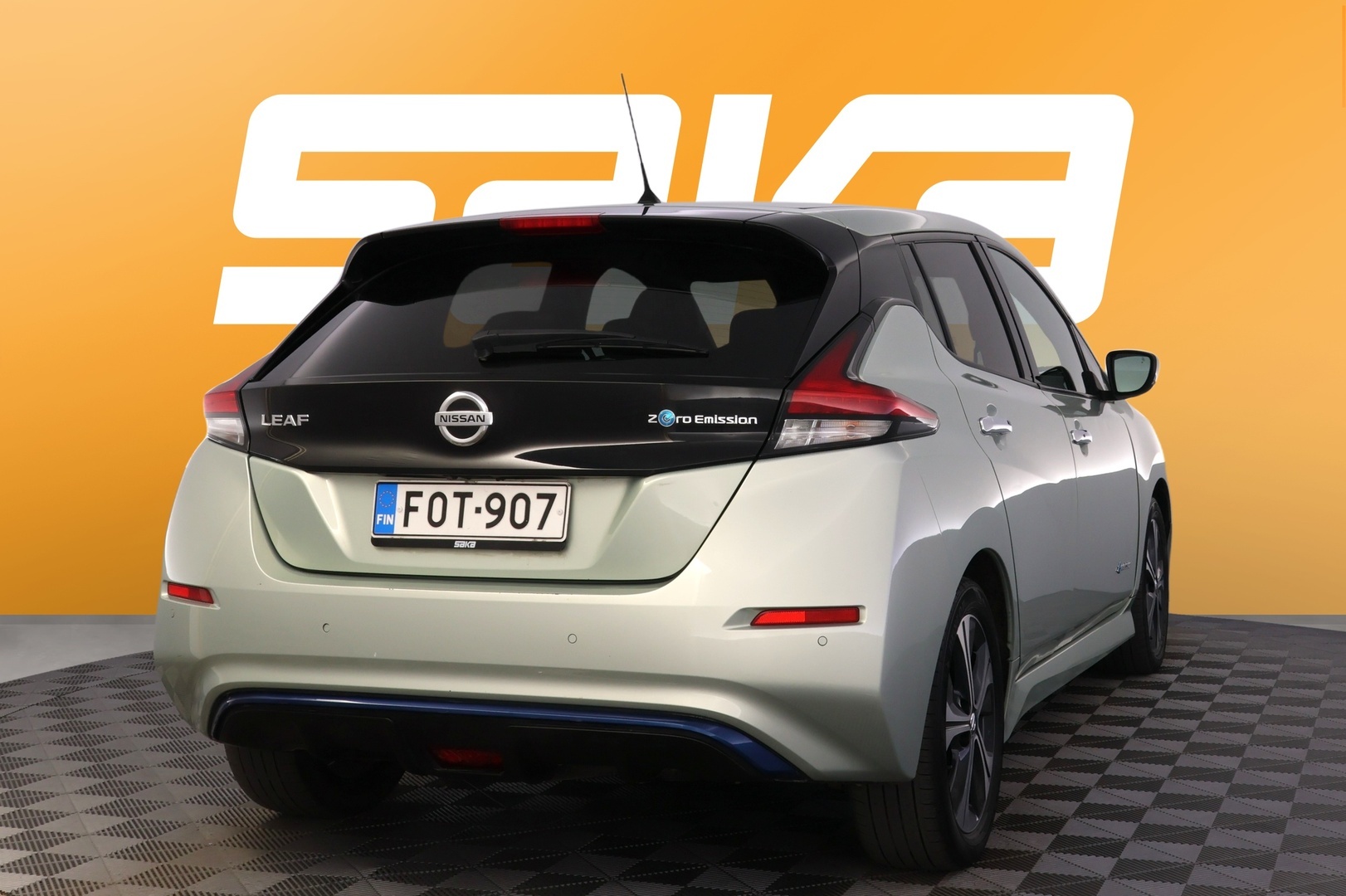 NISSAN Leaf 2018