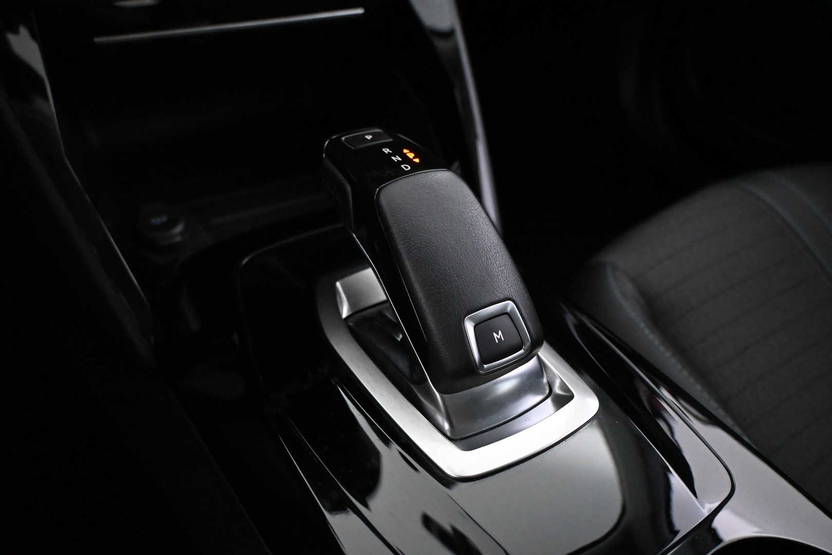 PEUGEOT 2008 2021