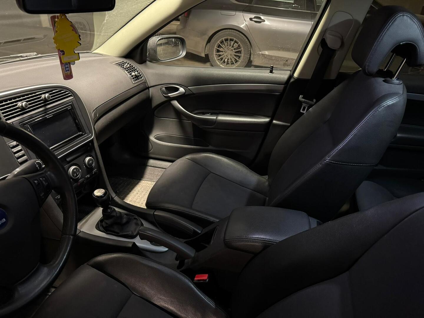 SAAB 9-3 2009