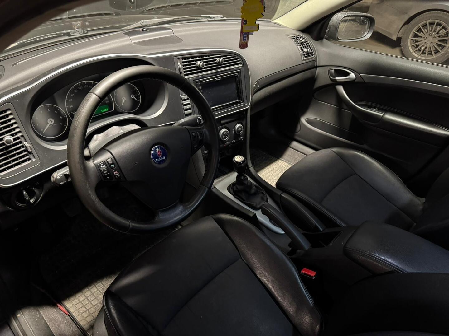 SAAB 9-3 2009