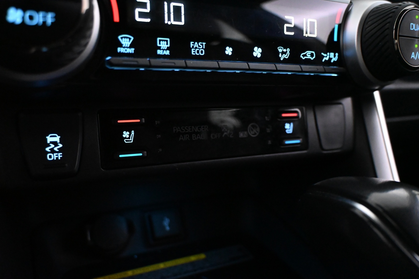 TOYOTA RAV4 PLUG-IN 2021