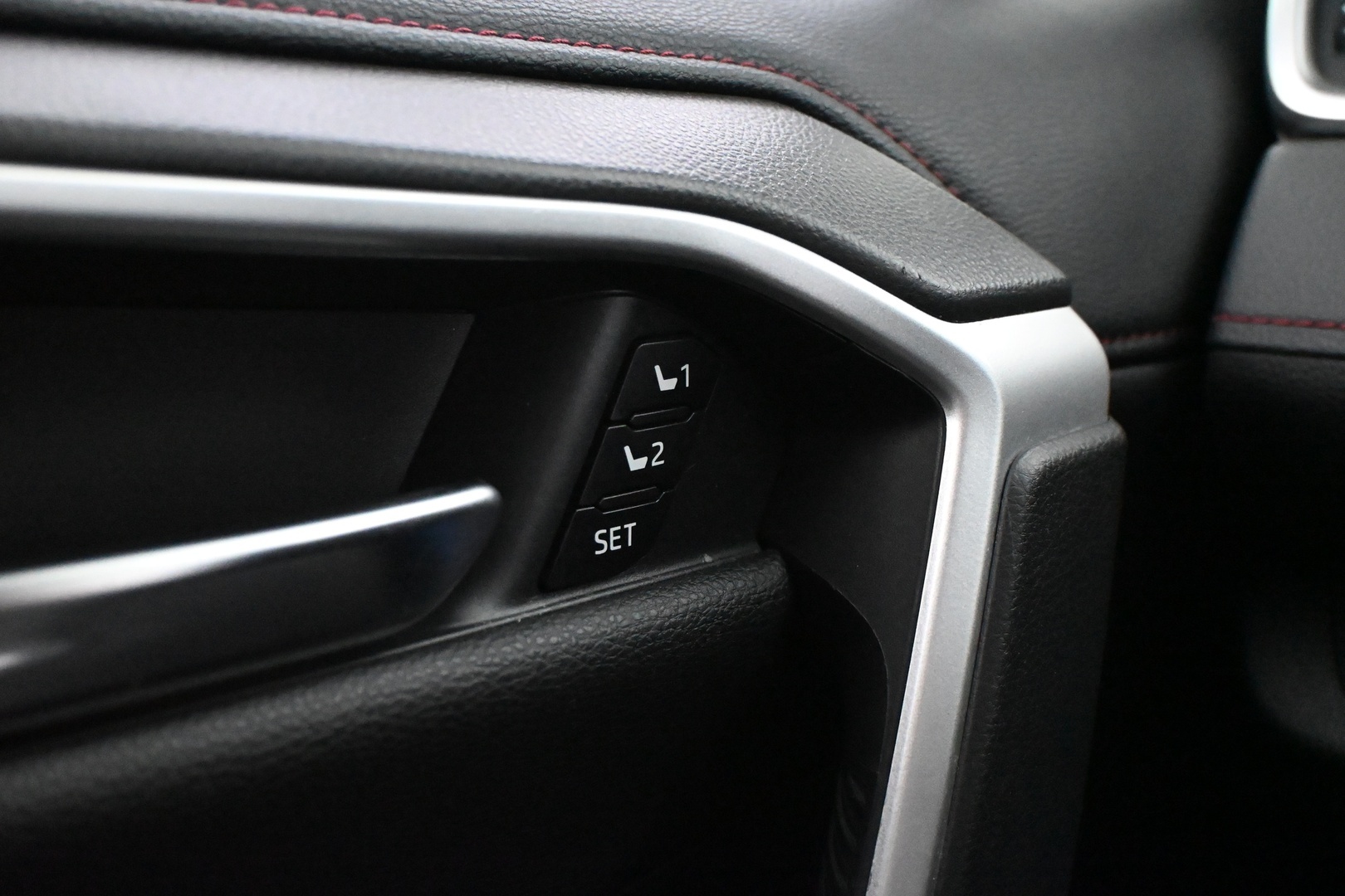 TOYOTA RAV4 PLUG-IN 2021