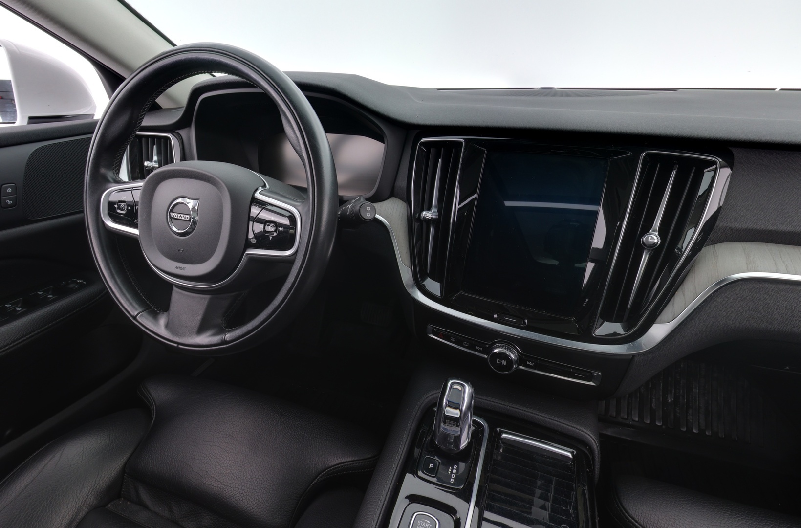 VOLVO V60 2019