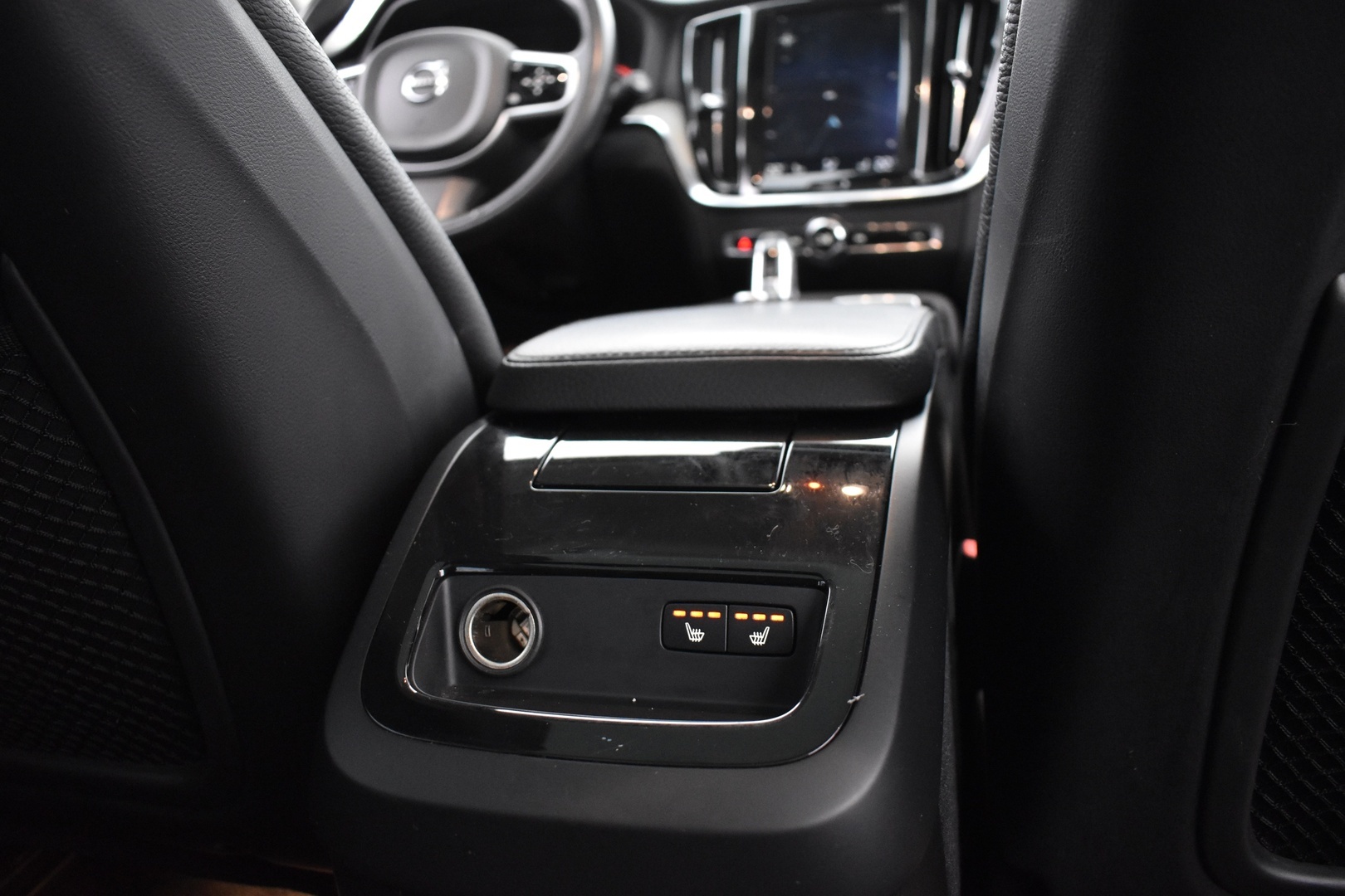 VOLVO V60 2019