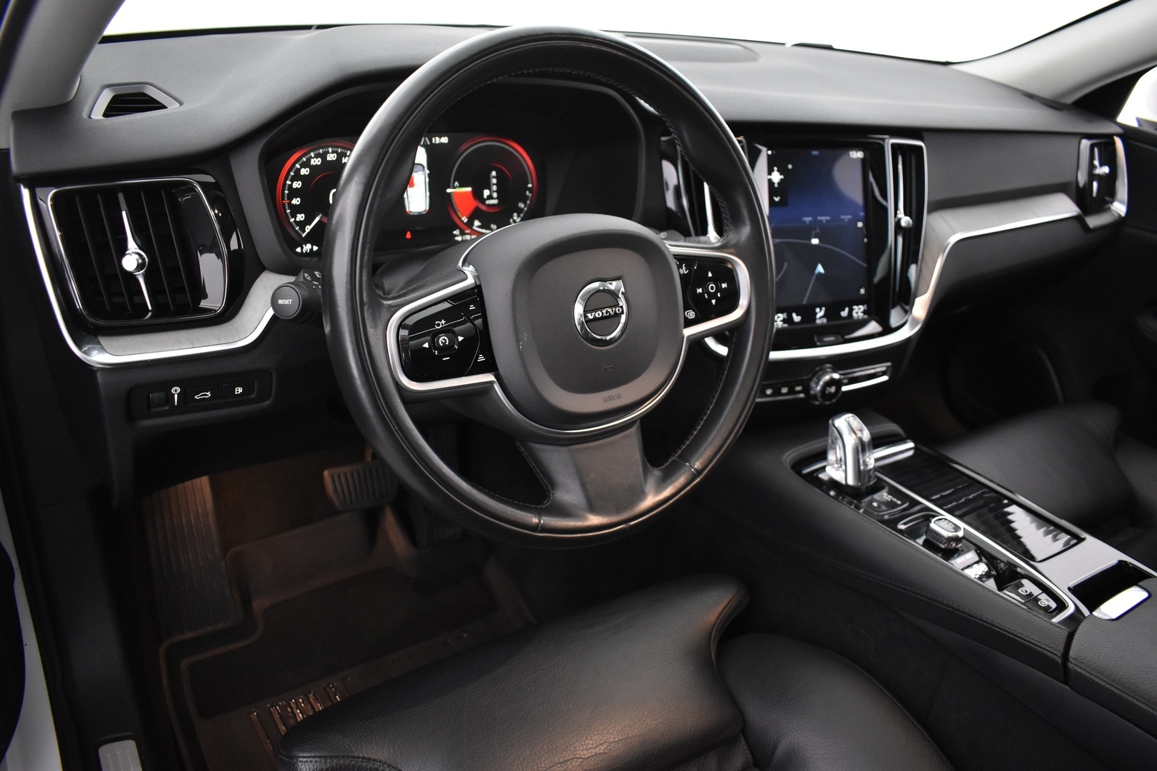 VOLVO V60 2019