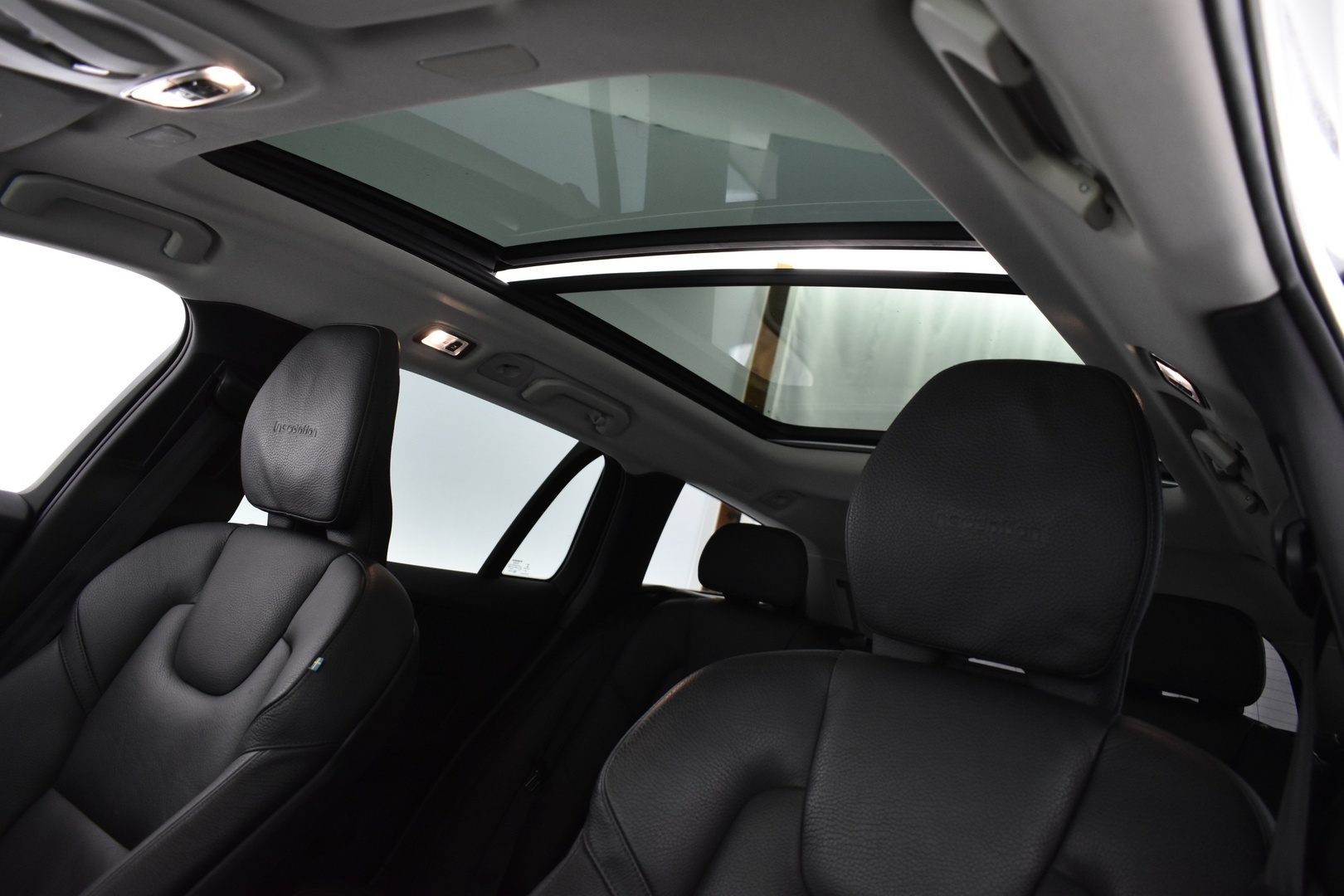 VOLVO V60 2019