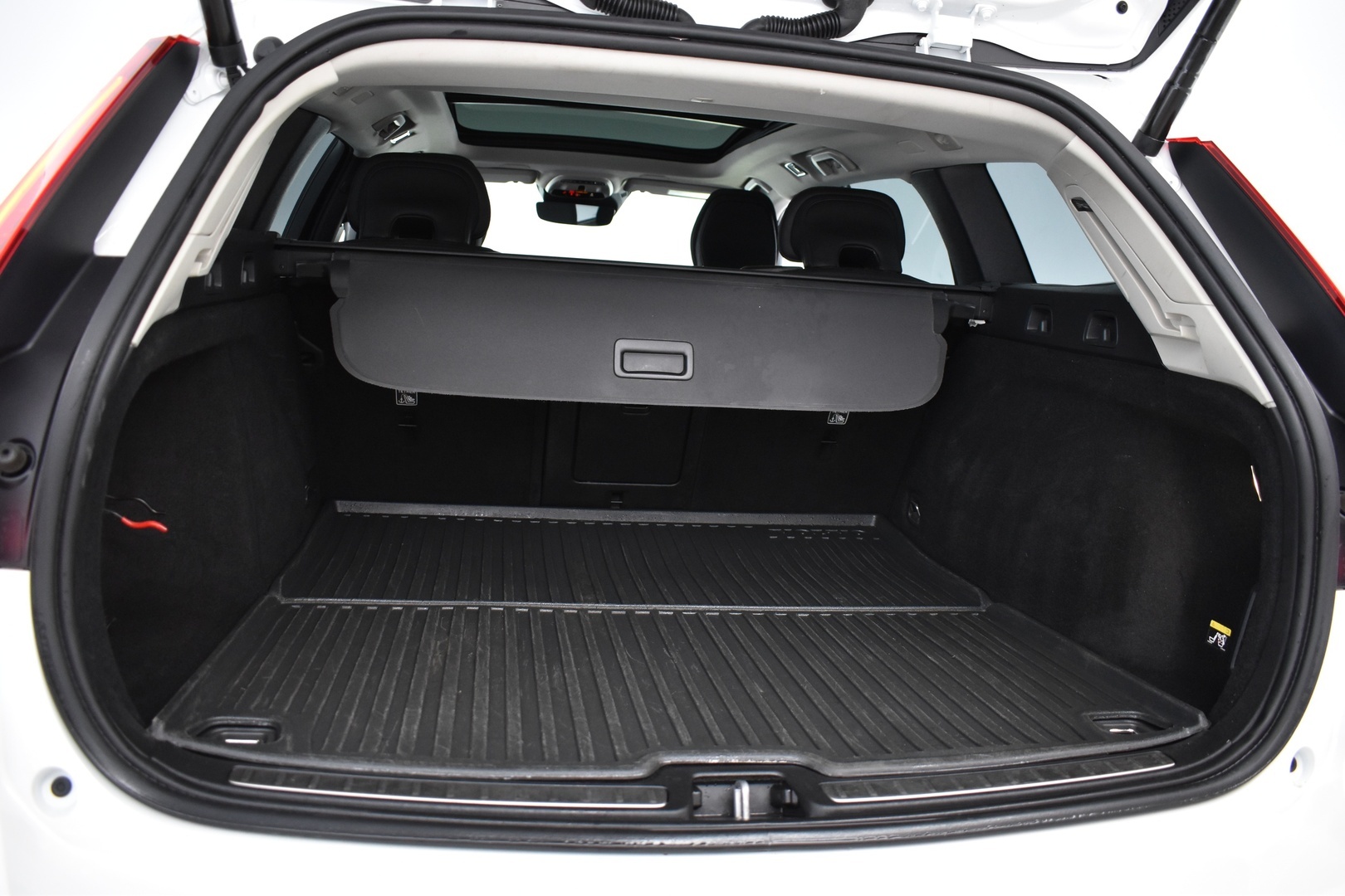 VOLVO V60 2019