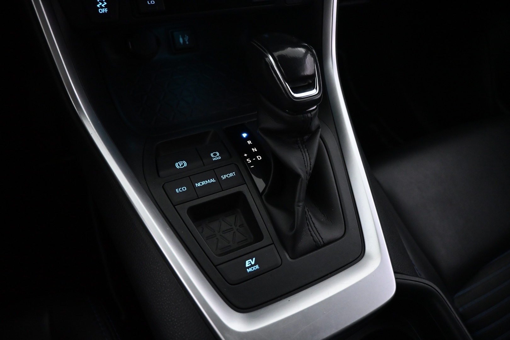 TOYOTA RAV4 2019