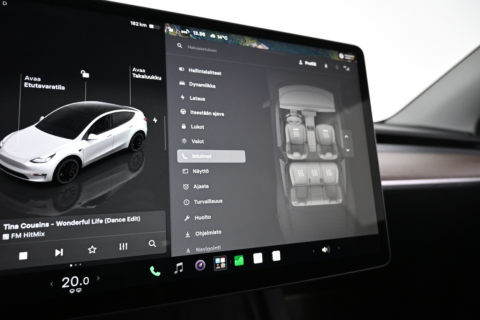 TESLA Model Y 2023