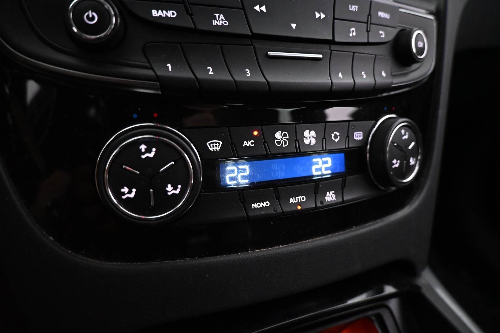 PEUGEOT 508 2012