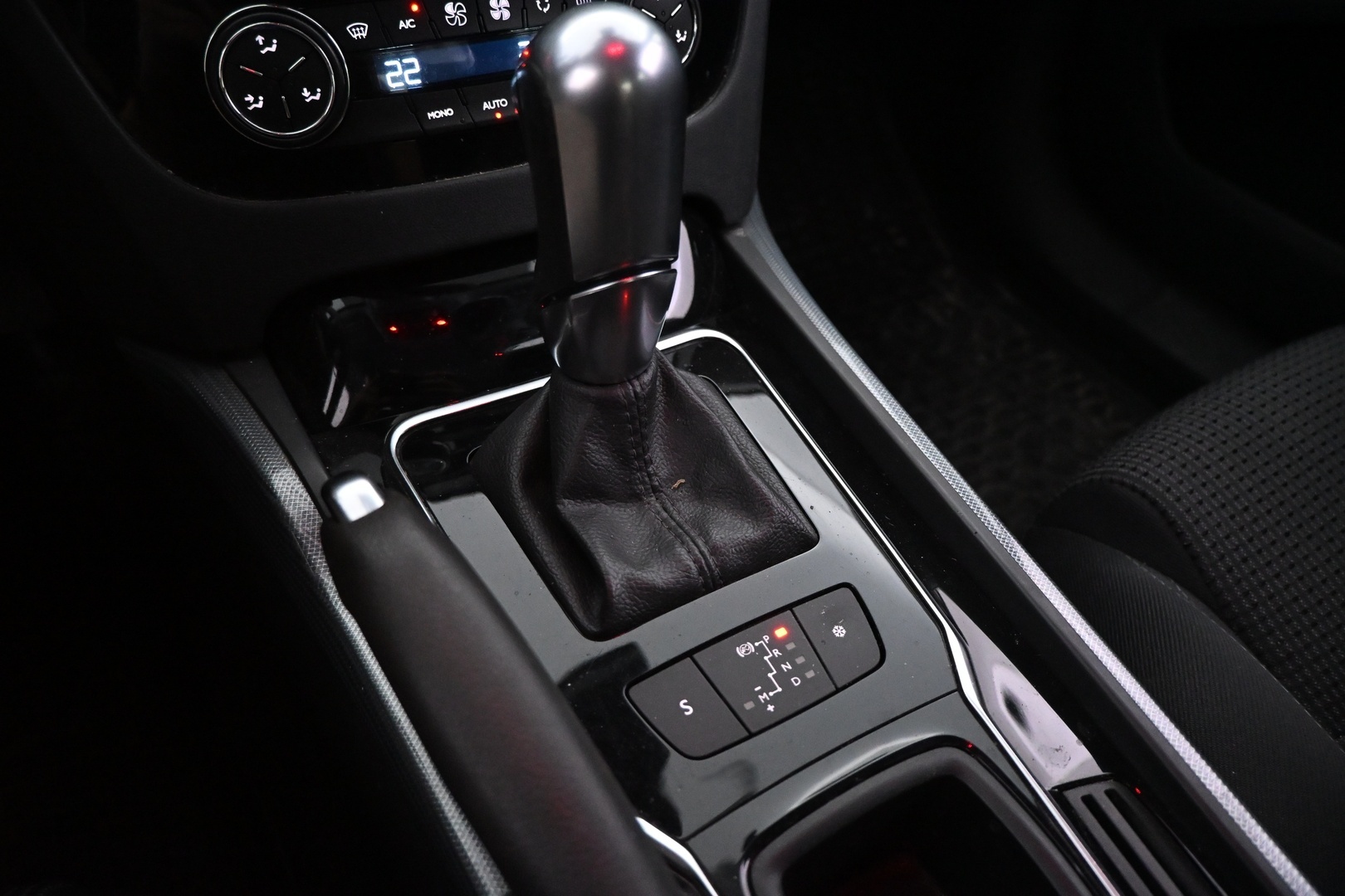 PEUGEOT 508 2012